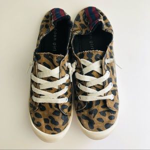 🚫SOLD LOCALLY🚫Madden Girl Slip-on Sneakers